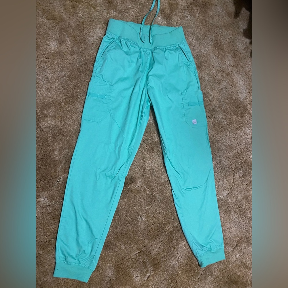 Green scrub bottoms/joggers size small